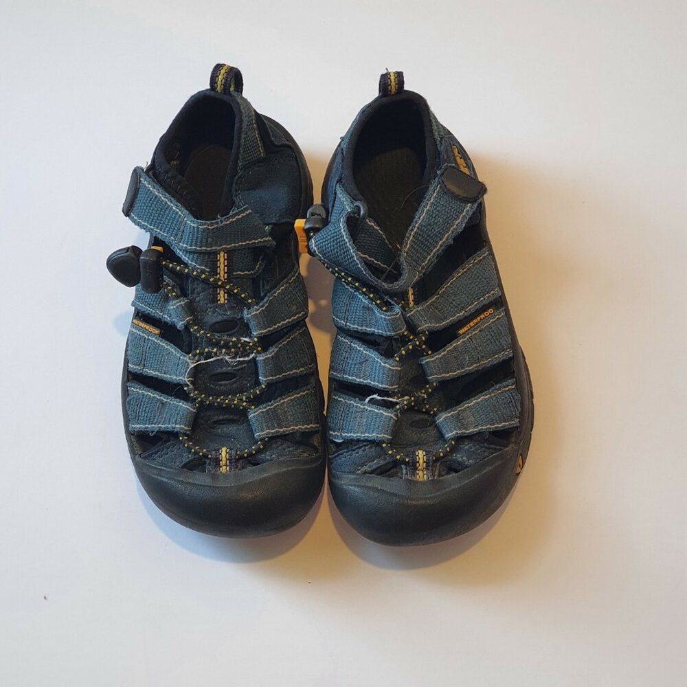 Keen‎ Kids Newport Sandals Size 13 Blue Closed Toe Hiking Shoe Boy Girls Unisex
